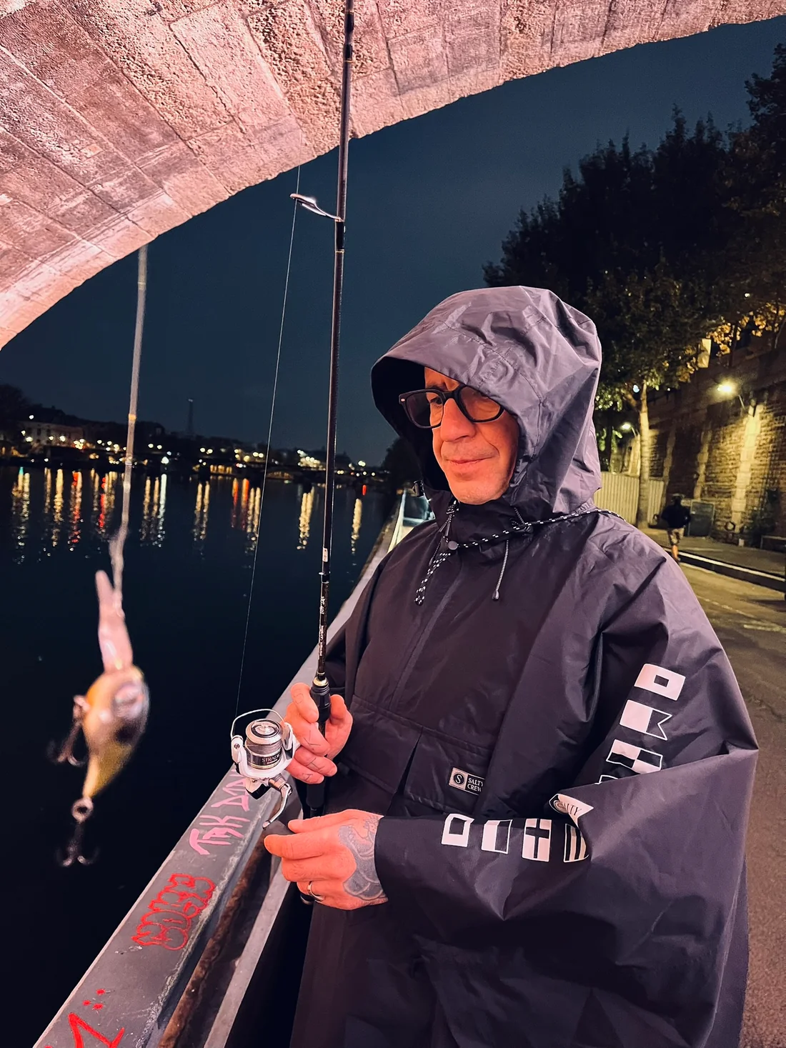 DELTA PONCHO - Image 2
